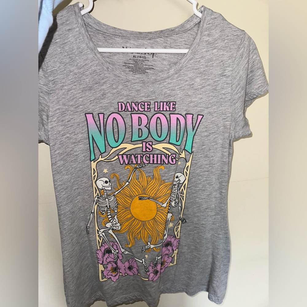 skeleton t-shirt xl
